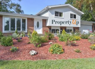 Home backing up to forest preserve available in Elgin, IL — Propertyup.com