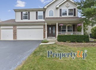 Home made for entertaining outdoors available in Lakemoor — Propertyup.com